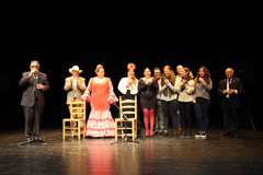 Flamenco, copla, baile y mucho humor a favor de la Pea Flamenca de lora